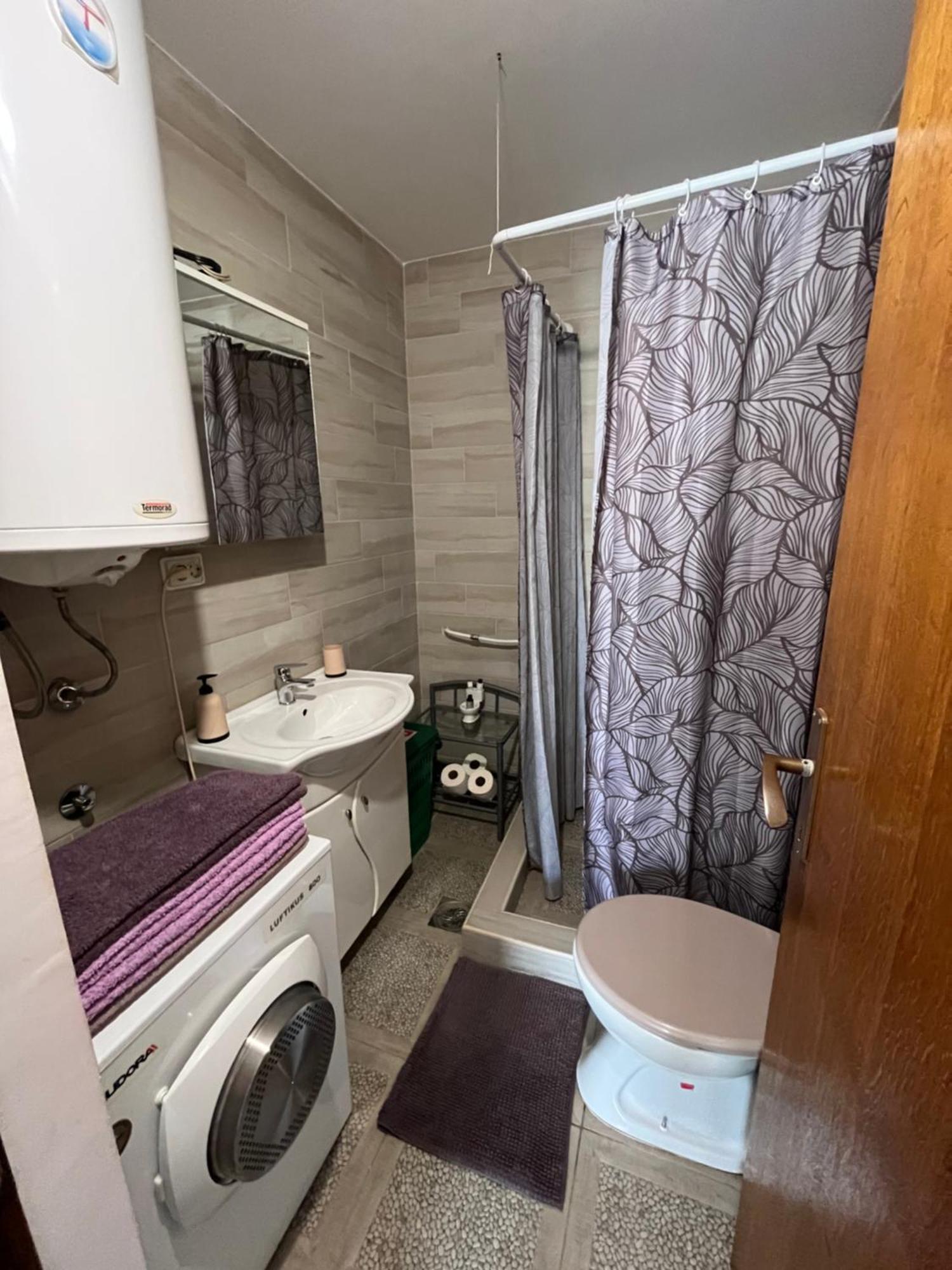 Stan Na Dan Loznica Apartamento Exterior foto